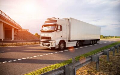 Comment améliorer la gestion des systèmes de suivi des véhicules de transport de marchandises ?