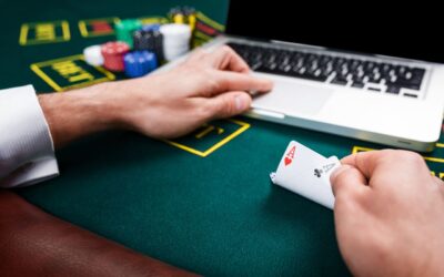 Jouer au poker en ligne ou au casino ? Quel est le mieux ?