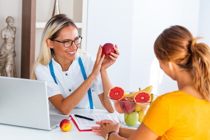 Quel budget prévoir pour une reconversion en diététique à 40 ans