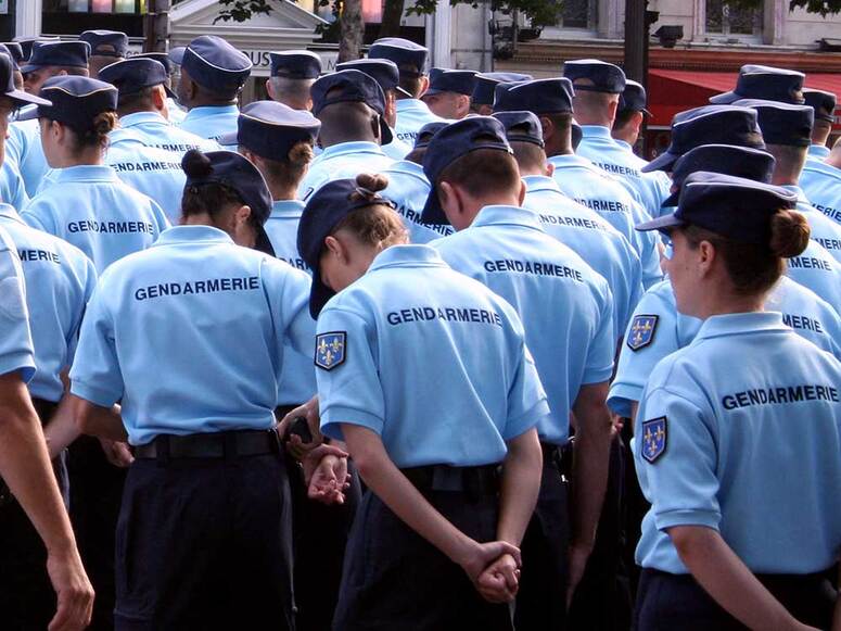 avantages et les difficultés d’une reconversion dans la gendarmerie à 40 ans