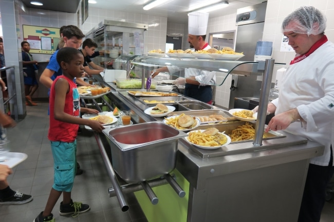 Le temps de travail en cantine scolaire est il rémunéré pendant les vacances scolaires