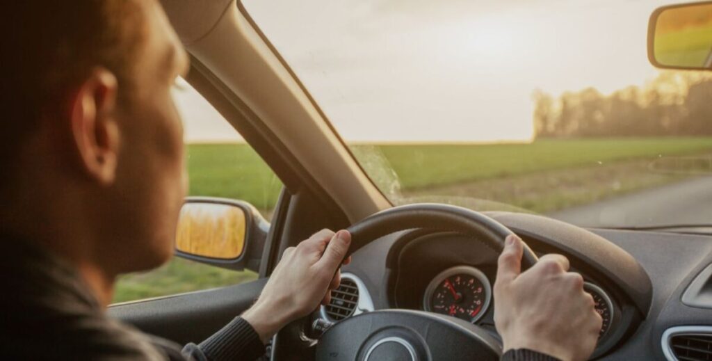 Quels facteurs influencent fortement le temps de trajet travail